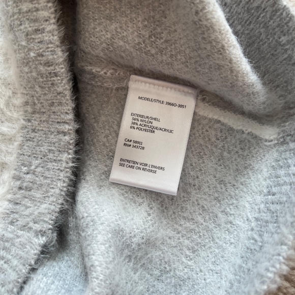 Tribal Sweater - Picture 2 of 3